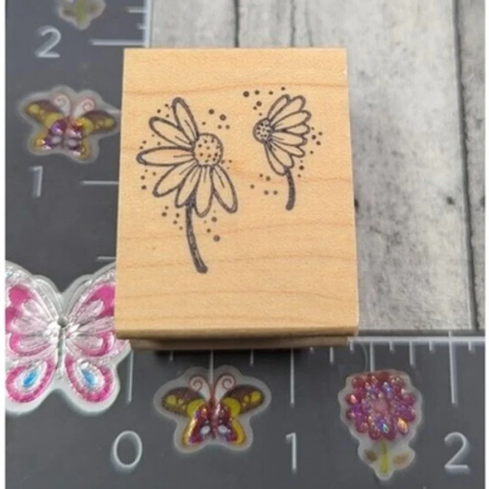 Great Impressions Flowers Pollen Pair B133 Rubber Stamp Wood #A44